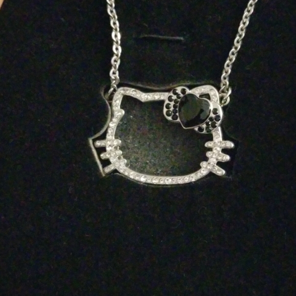 Saniro hello kitty necklace - Picture 4 of 4